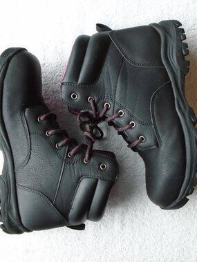 Brahma Women's Black Leather Lace Up Round Toe Steel Toe Ankle Work Boot Size 10